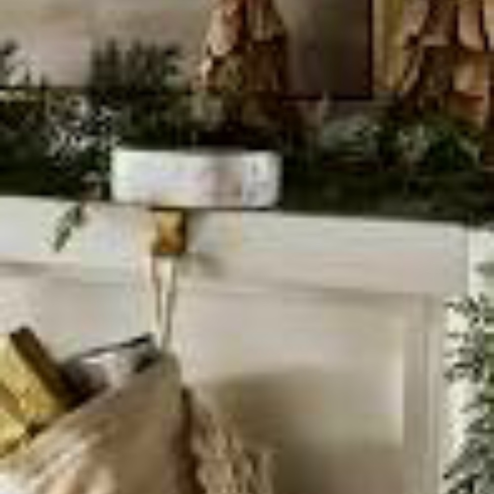 (1)New threshold x Studio mcgeestockings holder